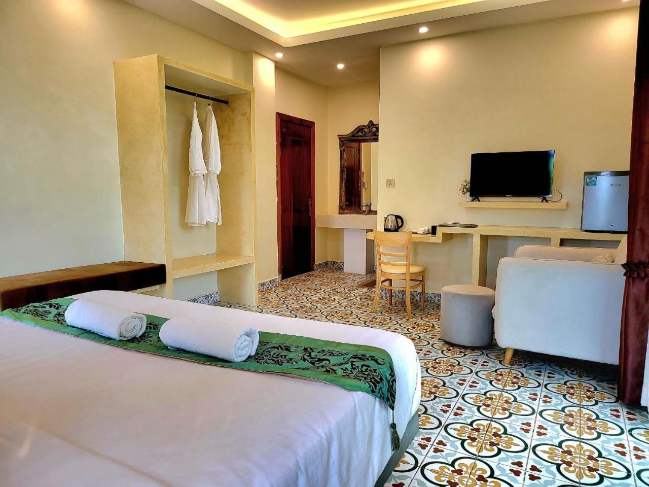 Hang Meas Boutique Hotel Kampot Luaran gambar